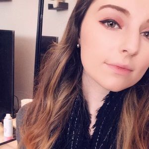 Meet your Posher, Logan